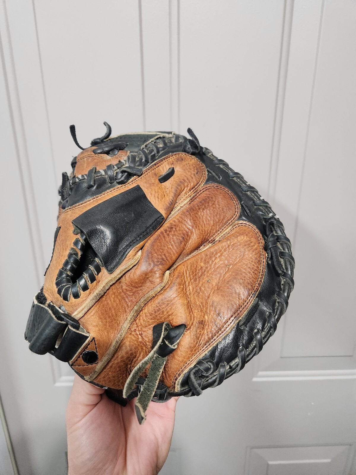 EASTON NAT5 LEATHER NATURAL SERIES YOUTH BOYS CATCHERS MITT GLOVE LHT