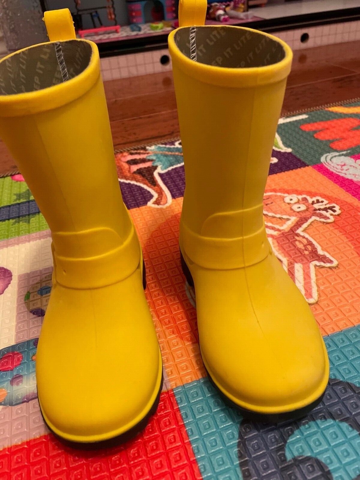 Solid Yellow Rain Boots Shoes Size 