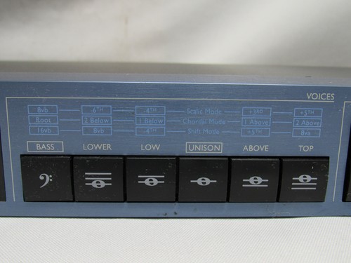 TC Helicon Quintet Vocal Harmonizer + Reverb Rack Unit - Picture 4 of 16