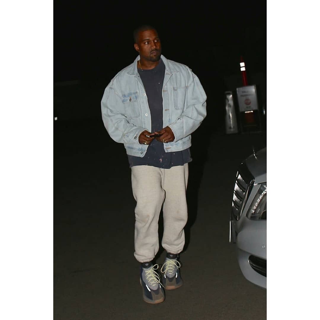 Yeezy Season 5 Denim Jacket Blue Size Medium | eBay Yeezy Season 5 Denim Jacket Blue Size Medium | eBay