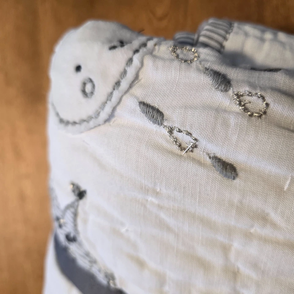 COLCHA DE CERÁMICA GRANERO NIÑOS SKYE HECHA A MANO BEBÉ NIÑO 36" X 50" ~ BLANCA Foto 3 de 4