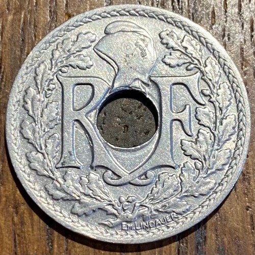 SUPERBE PIECE DE 25 CENTIMES 1914 CENTIMES SOULIGNÉS (1028) - Picture 2 of 2