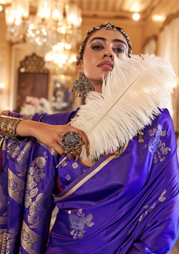 Designer Satin Handloom Weaving Silk Saree with Blouse Piece, Banarasi Silk Sari - Picture 10 of 15