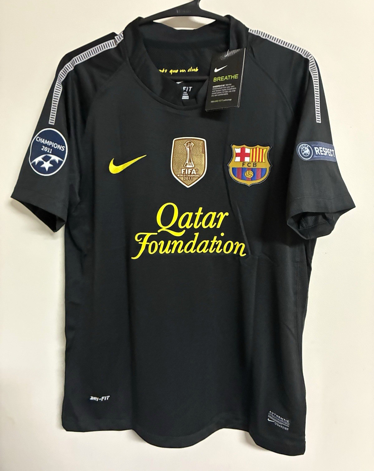 FC Barcelona Lionel Messi #10 Soccer Jersey Black Yellow Vintage Mens Small UCL
