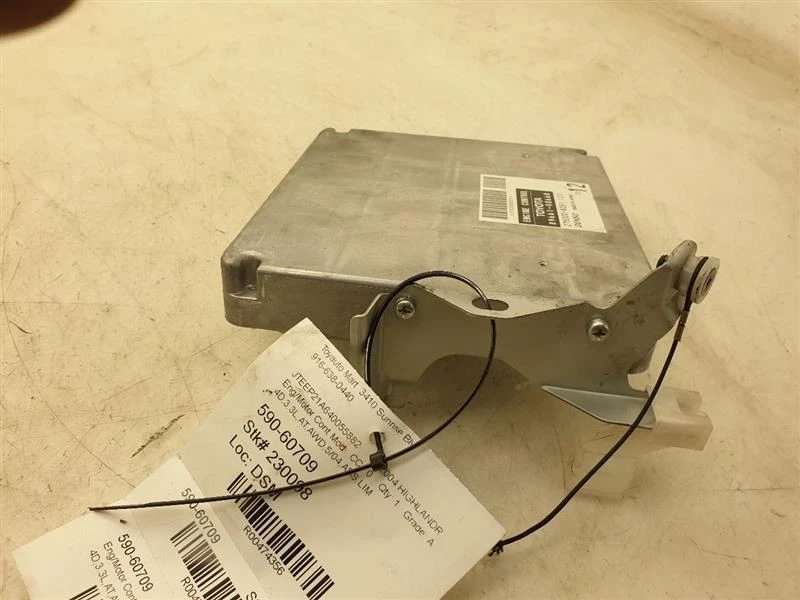 Toyota Highlander 2004 motor de 3,3 L ECM montaje de módulo de control electrónico  Foto 4 de 4