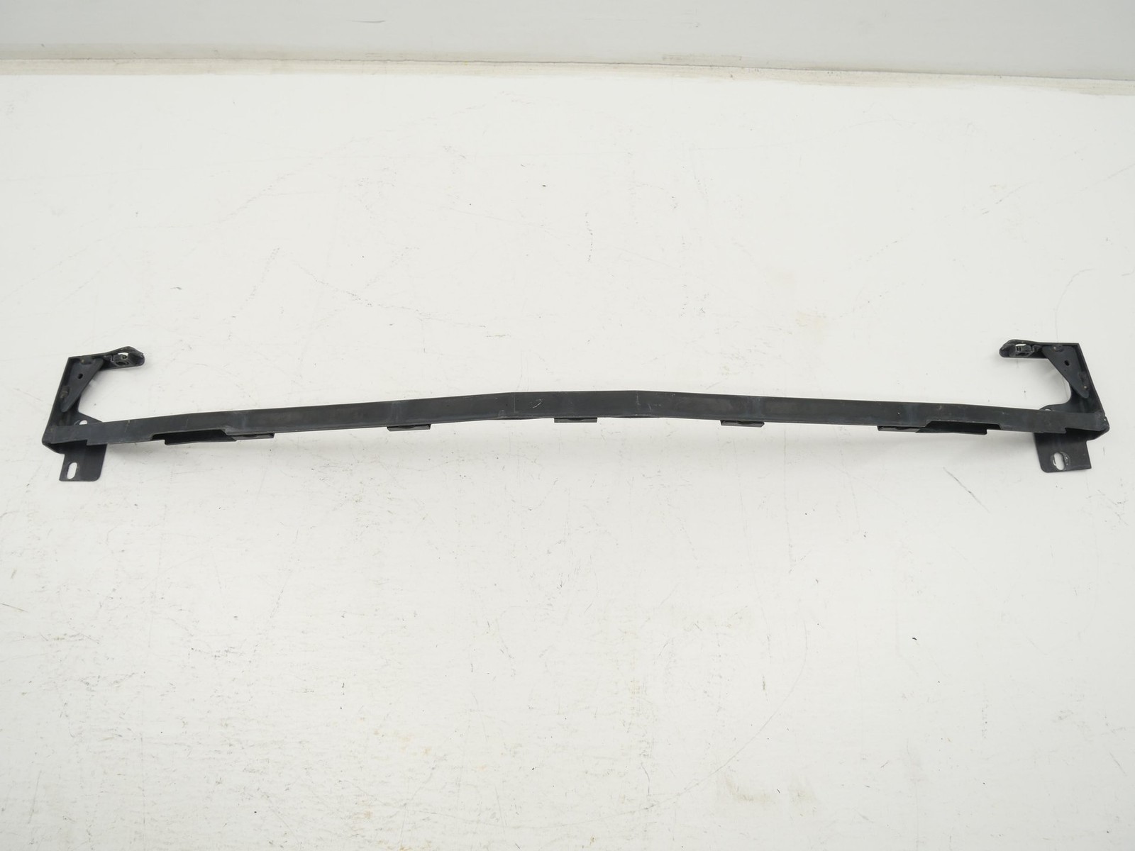 2005 Bentley Continental GT Front Bumper Support Retainer Bracket Center OEM