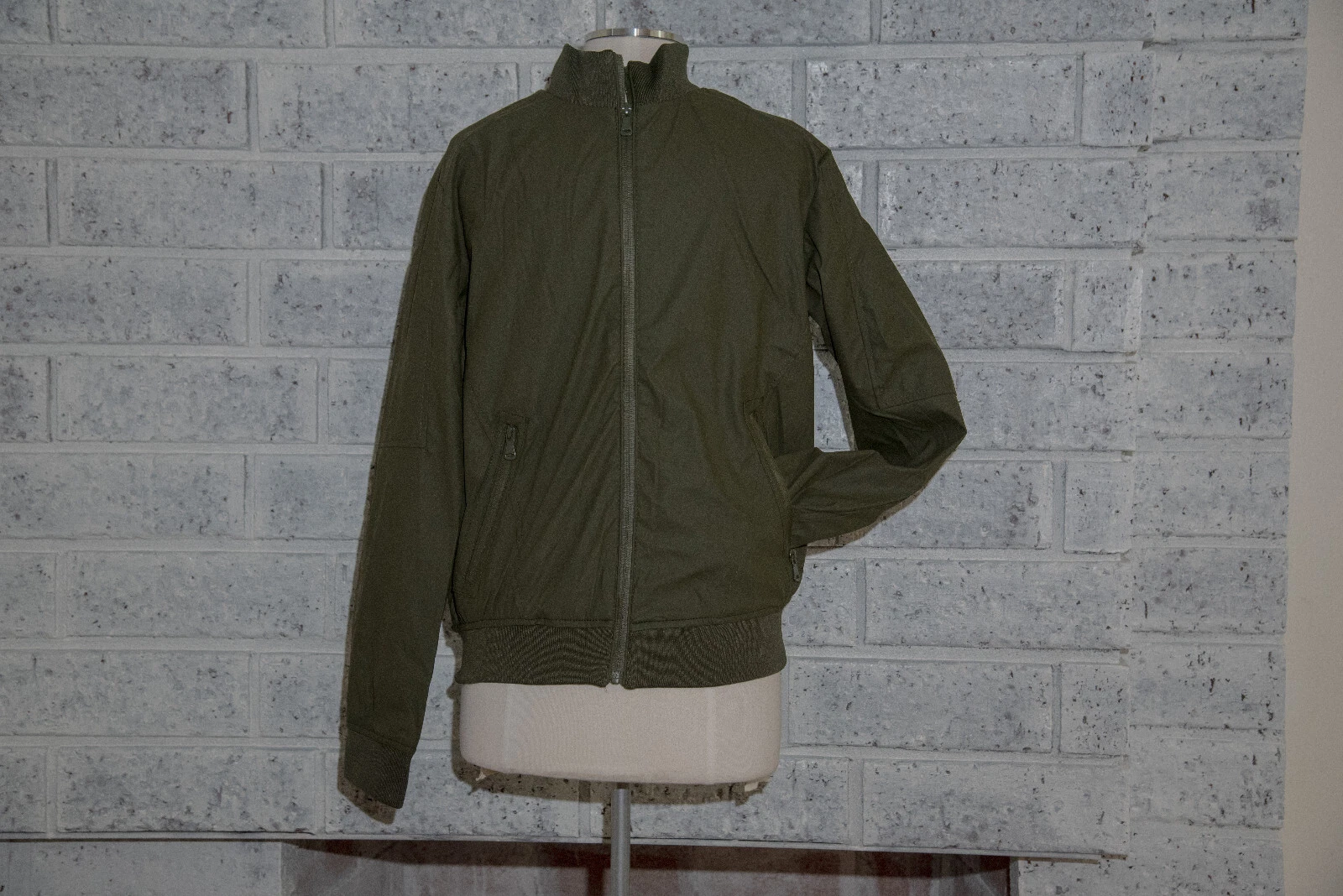 jacket unisex
Opens in a new window or tab