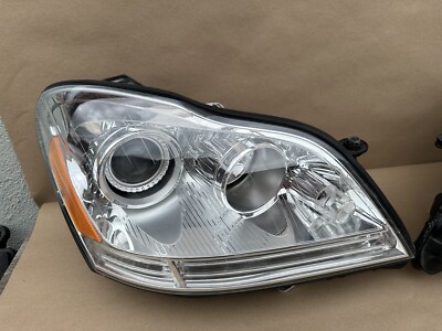 OEM Mercedes-Benz GL X164 Front Right Headlight LHD USA