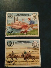 Lot de 2 Centrafrique -1985 International Youth Year  - 400+200Fr Oblitéré