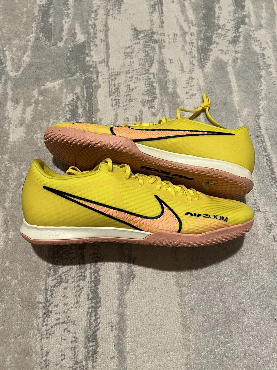 Nike Zoom Mercurial Vapor 15 Academy IC Lucent Pack for Sale