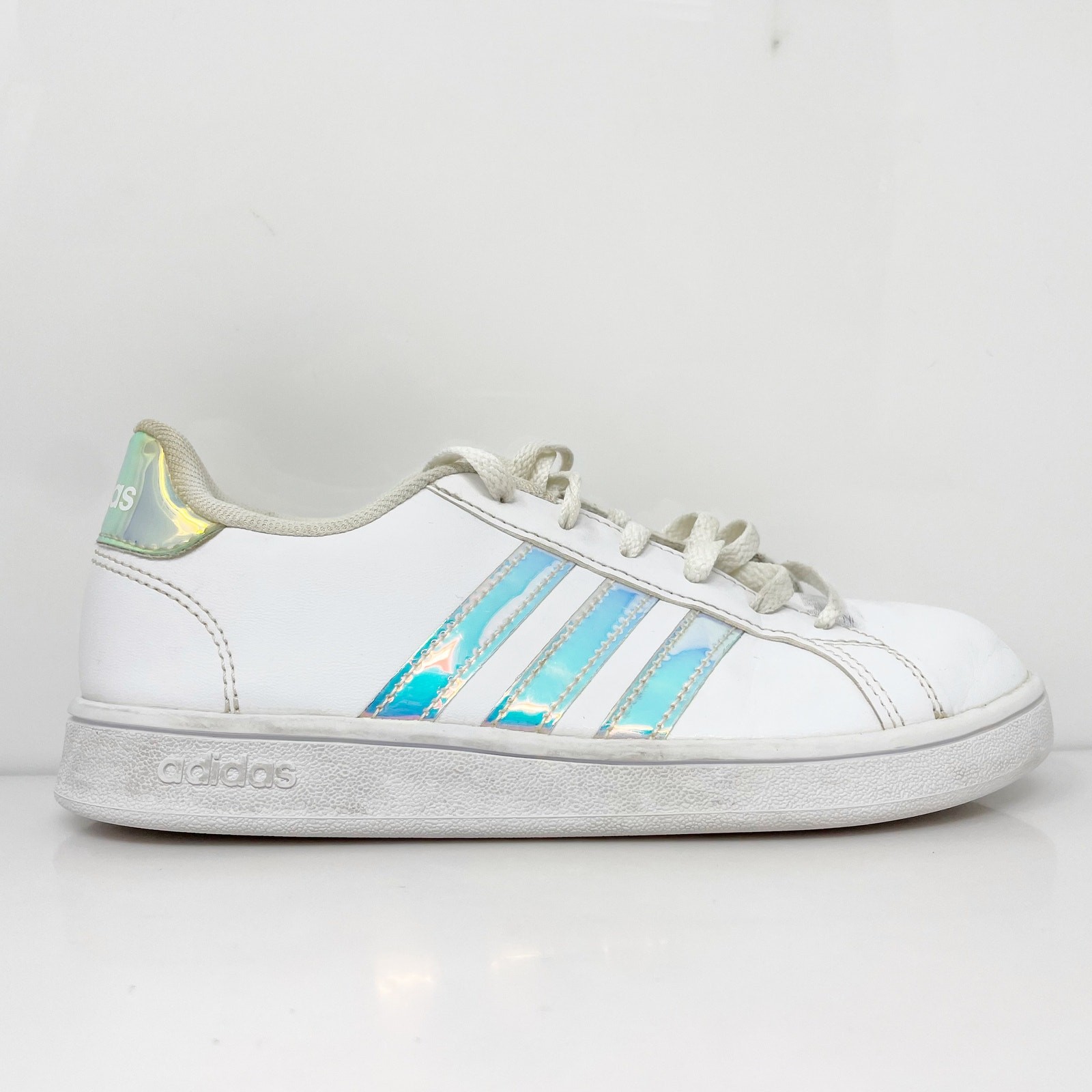 Adidas Boys Grand Court FW1274 White Casual Shoes Sneakers Size 2 Adidas Boys Grand Court FW1274 White Casual Shoes Sneakers Size 2