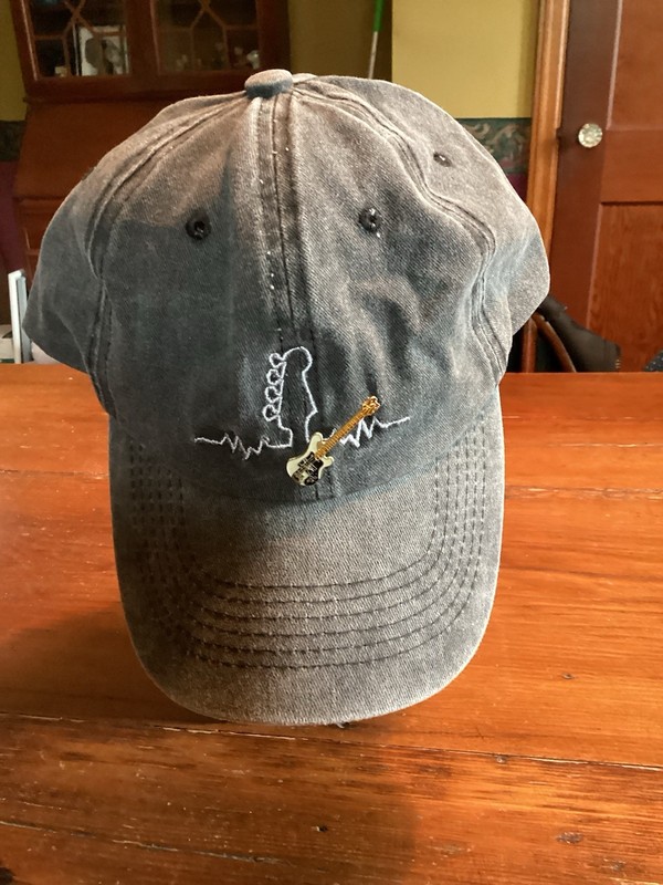 BASS GUITAR PLAYER BASEBALL HAT/ RICKENBACKER PIN