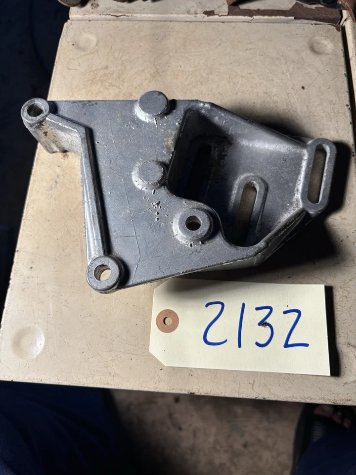 1968-1971 AMC Amx Javelin V8 Power Steering Mounting Bracket - Image 4 of 4
