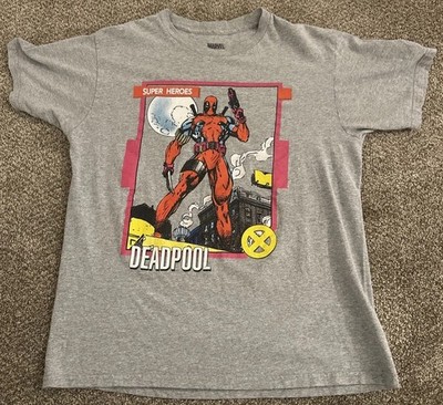 Marvel Super Heroes Deadpool Trading Card 2 Sided Shirt Medium Official