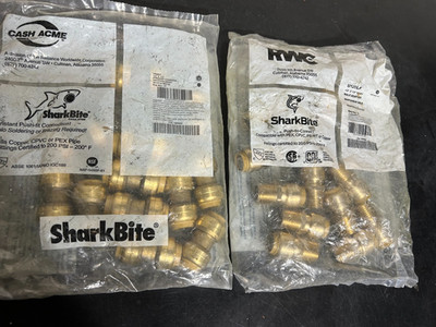 SHARKBITE FITTINGS QTY (24)  1/2'' - COUPLINGS - MALE ADAPTERS   *NEW*