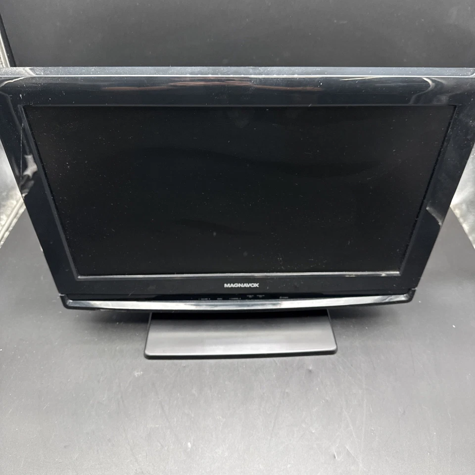 Magnavox 19MF330B 19" 720p HD LCD Television-No Remote-Working! - Image 2 of 4