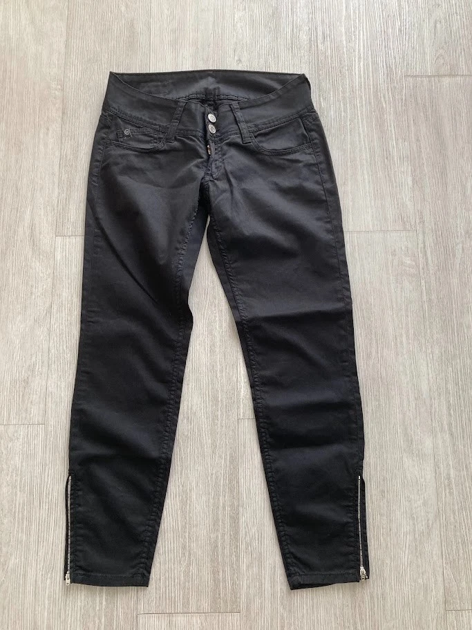 Pantalon Le Temps des Cerises Taille 36/37 - Photo 1/4