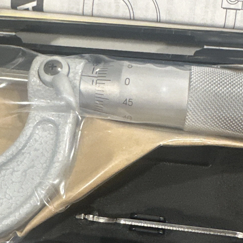 Mitutoyo 103-137 Micrometer, 0mm-25mm Range Baked Enamel Finish Japan New - Image 4 of 4