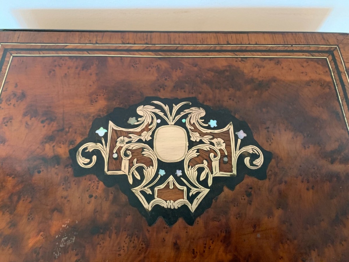 Boîte à Jetons Ancienne – Loupe De Thuya – Style Napoléon III – Marqueterie Boulle – Début XXe