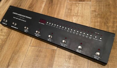 CAE/CAJ RS616 MIDI & Audio Controller Guitar Effect With CAE/CAJ RS616 MIDI & Audio Controller Guitar Effect With