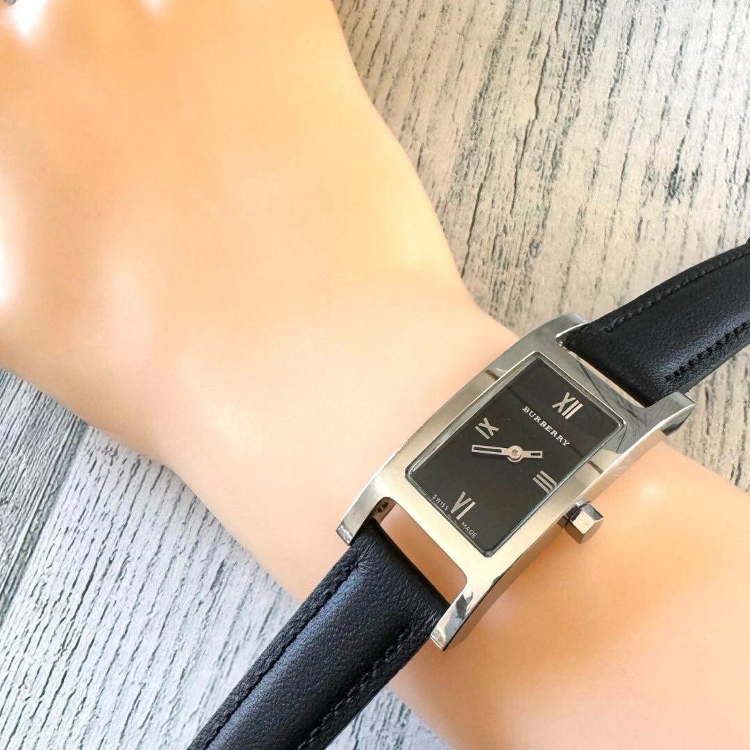 BURBERRY Watch 14000L Rectangular Used From Japan Check