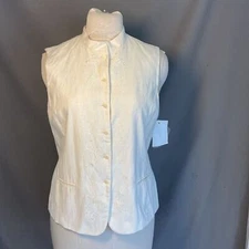 Jones New York Cream Sleeveless Vest. Size 14. New.
