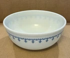 New ListingVintage Pyrex Snowflake Blue Garland Mixing Bowl 404 4 Quart Bowl USA Excellent