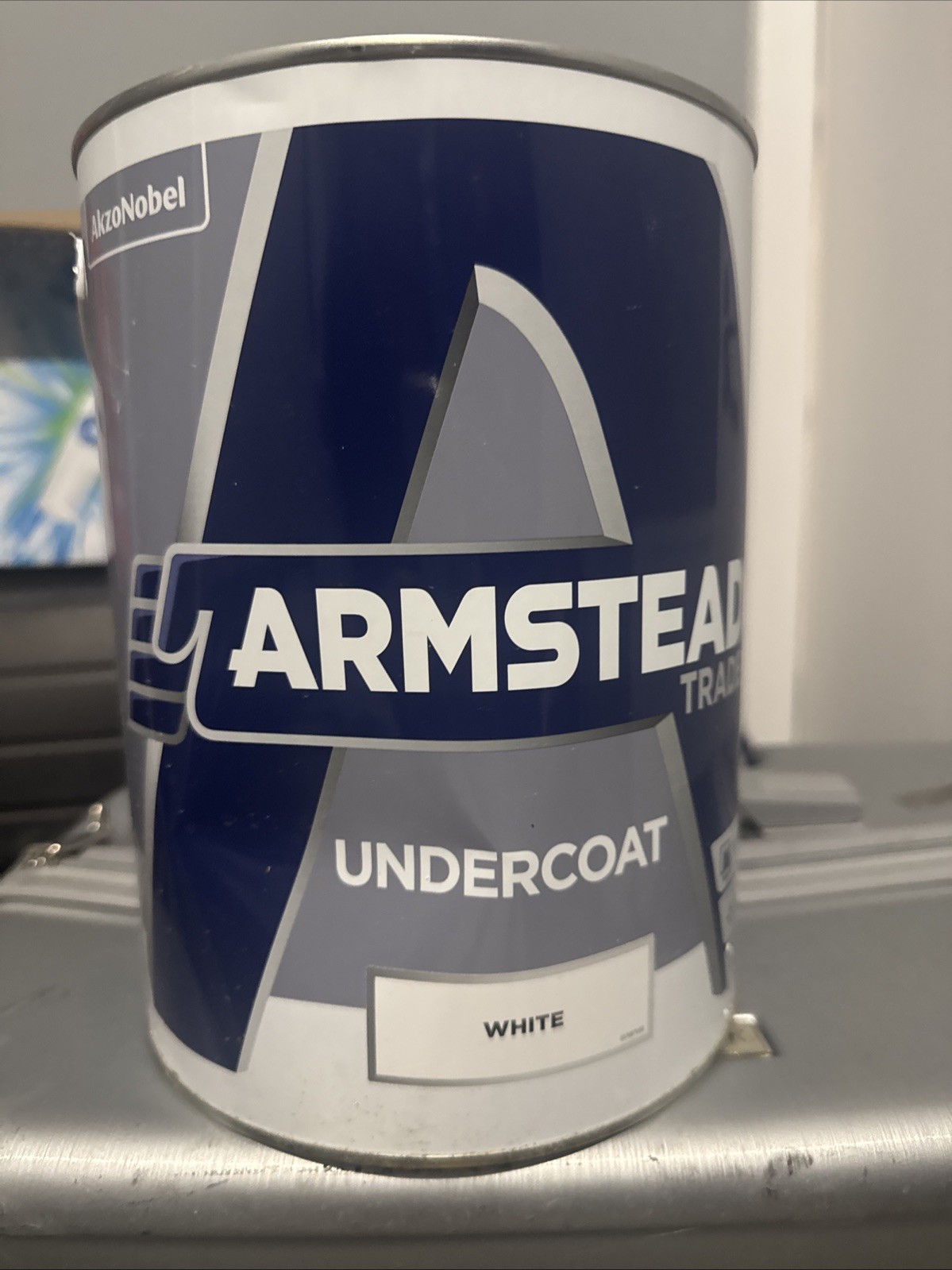 Armstead Undercoat White