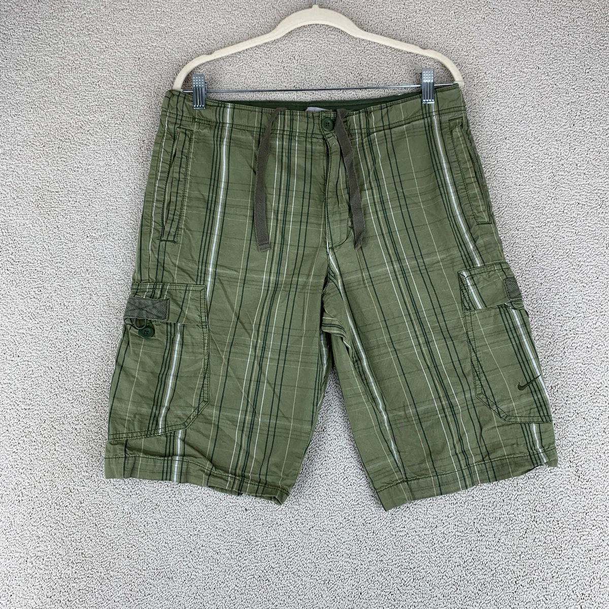 Nike cargo sales shorts with drawstring