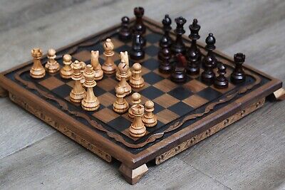 Handmade Olive Wood Chess Board - Wooden Chess Set with Hand Carved Chess  Pieces