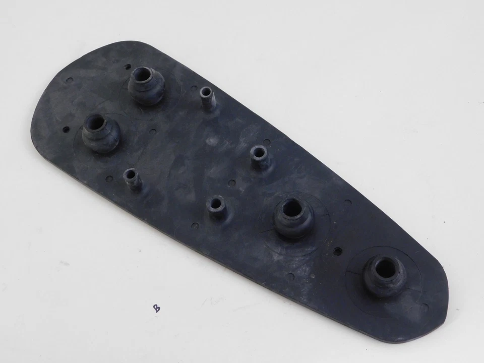 Almohadilla de goma para reposapiés Indian OEM 5415040 2016-20 Indian Chief Dark Horse Foto 2 de 2