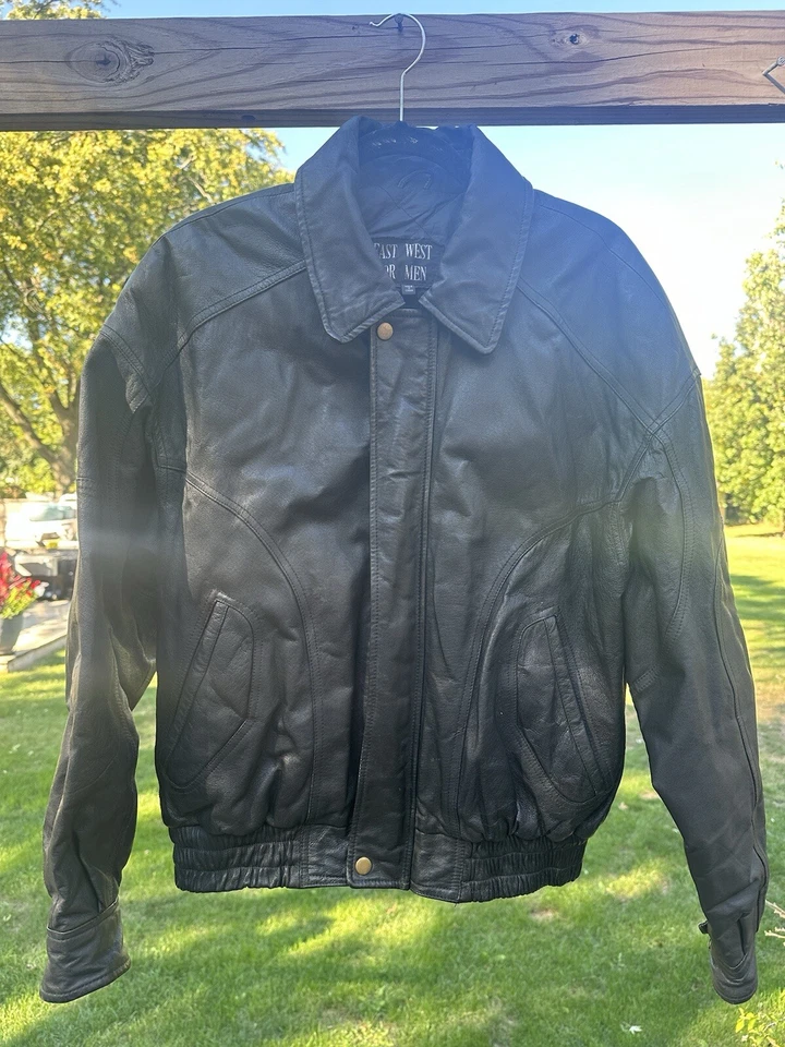 East West vintage para hombre. Chaqueta de cuero negra mediana rara en buen estado Foto 2 de 4