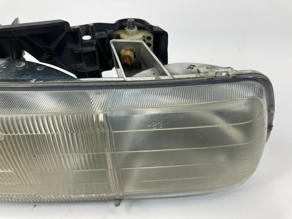 2000-2006 Chevy Tahoe Suburban Front Right Passenger Headlight Headlamp 16524538 Foto 4 de 4
