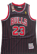 Ultimate Chicago Bulls Collector and Super Fan Gift Guide  42
