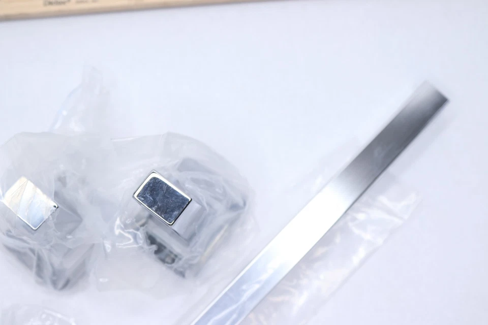 Toallero Franklin de latón montado en la pared metal pulido cromo 30 D2430PC Foto 4 de 4