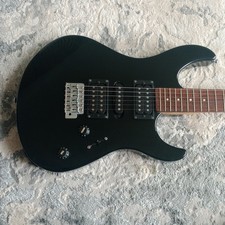 Yamaha ERG121 6-String Electric Guitar Black