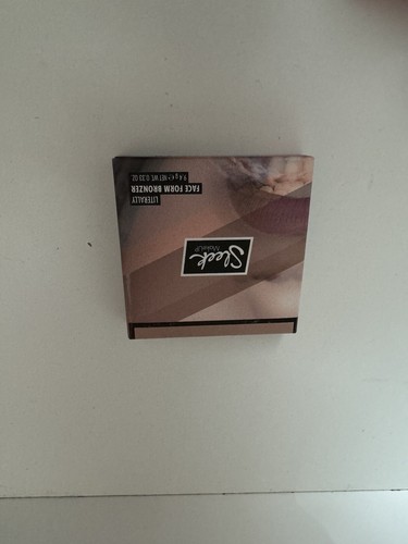 Sleek MakeUp Face Form Bronzer Literally 9.4g - Picture 2 of 5