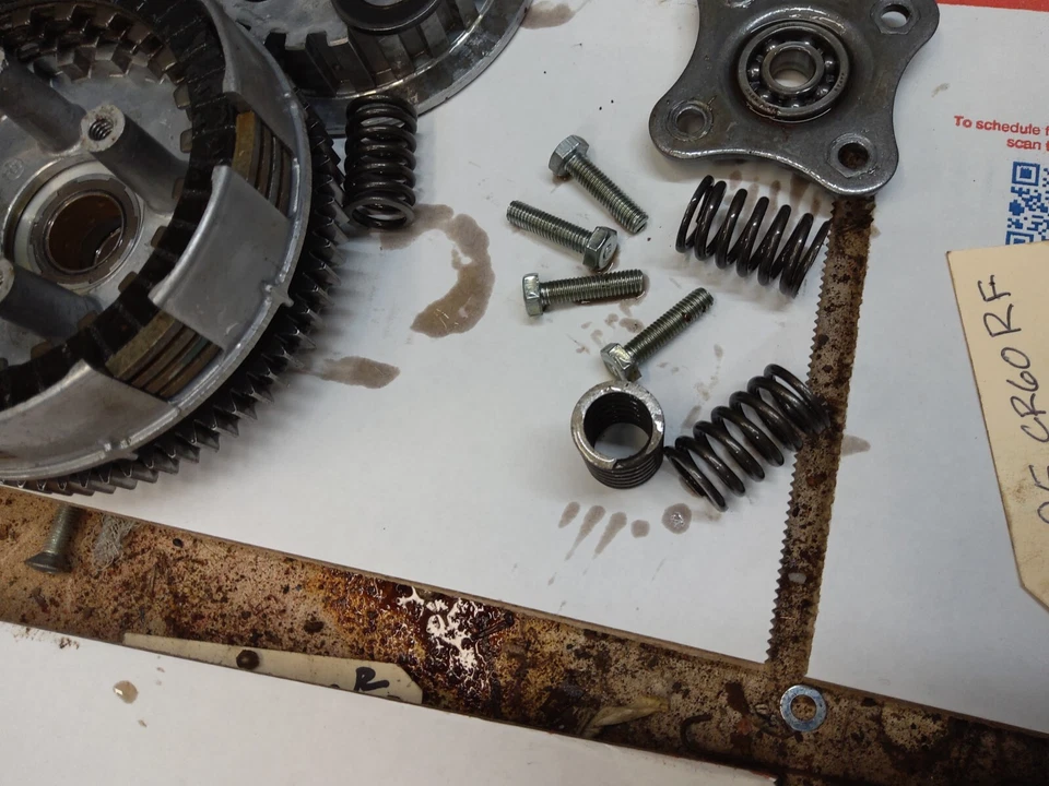 Honda CR60RF 1985 cesta de embrague R Foto 3 de 4