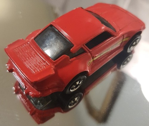 1991 HOT WHEELS #148 "PORSCHE 930" RED & YELLOW STRIPE TURBO *RARE* *ERROR* CAR - Picture 4 of 6
