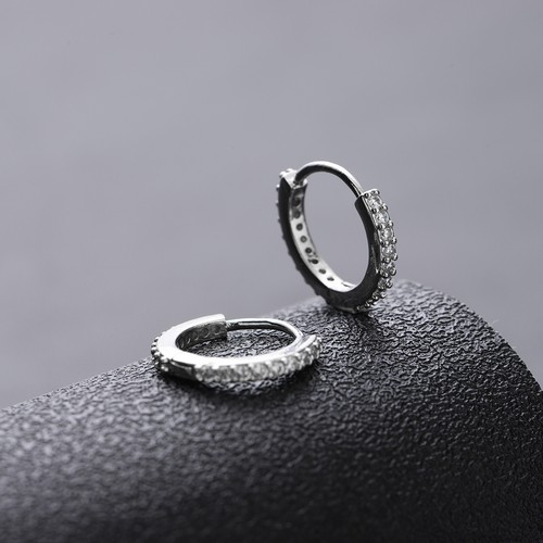 Full diamond plain circle earrings for men, versatile and simple accessories - Picture 3 of 11