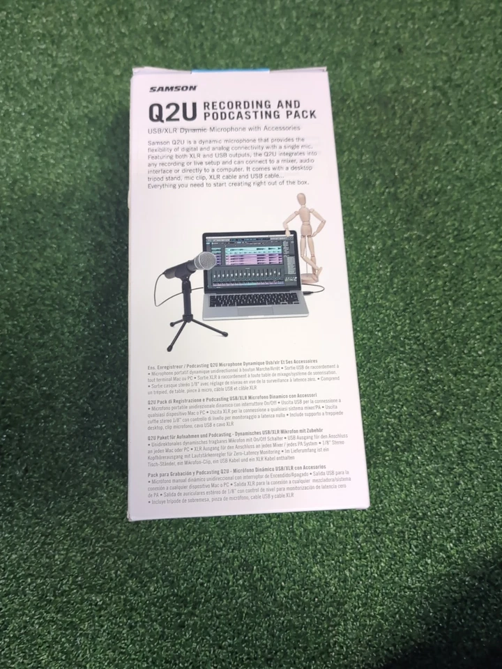 Samson Q2U USB/XLR Dynamic Microphone Recording & Podcasting Pack w/ Stand - Image 2 of 2