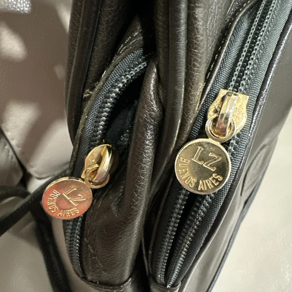 Lazaro Buenos Aires Black Genuine Leather Handmade Medium Sling Bag Backpack - Image 3 of 4