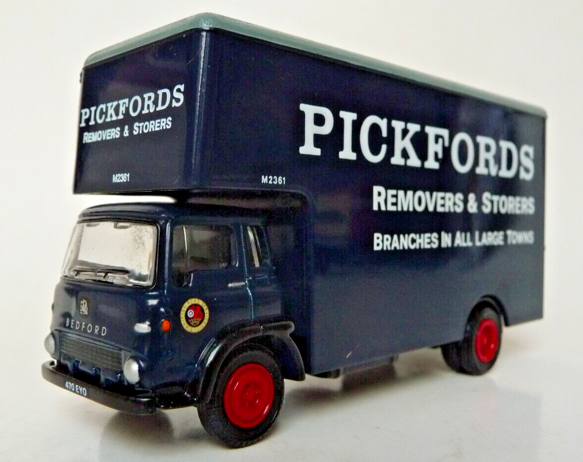 EFE  23603 Bedford TK Luton Box Van Pickfords Removals