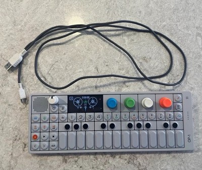 Teenage Engineering OP-1 READ DESCRIPTION