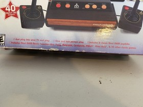 Atari Flashback 2 Classic Game Console 40 Built-in Games NIB (New) 
