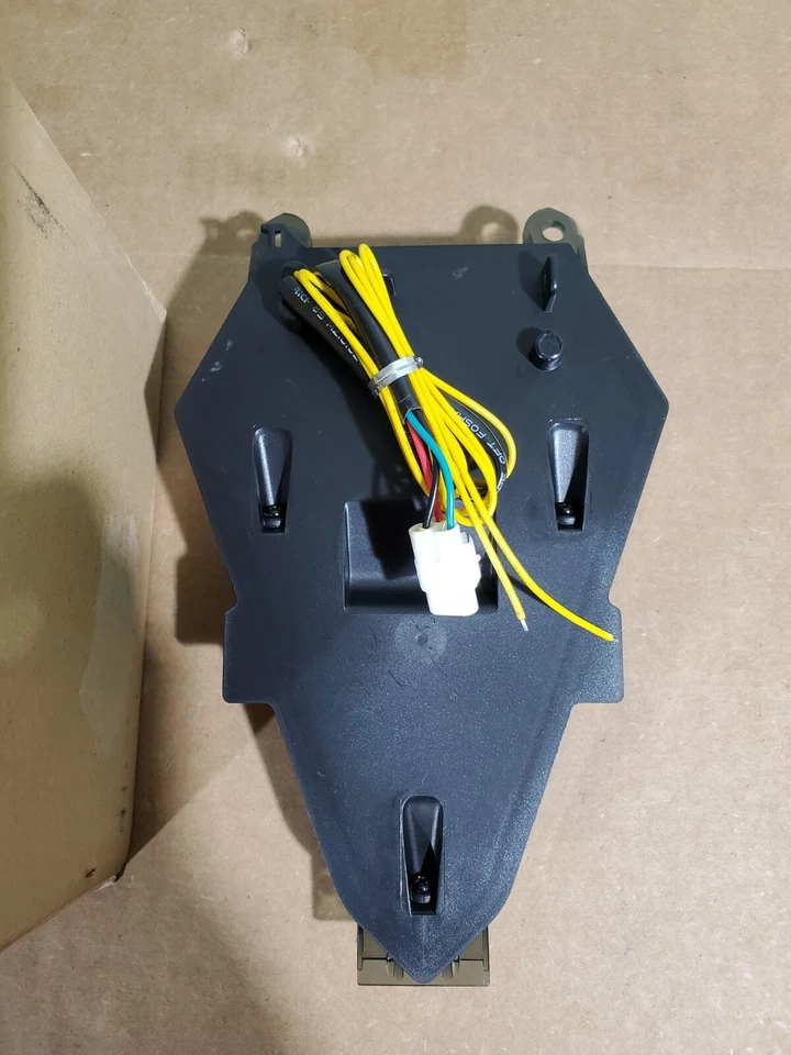 Luz trasera intermitente integrada Rumble concepts Yamaha R6 08-14 smk TR675731 Foto 4 de 4