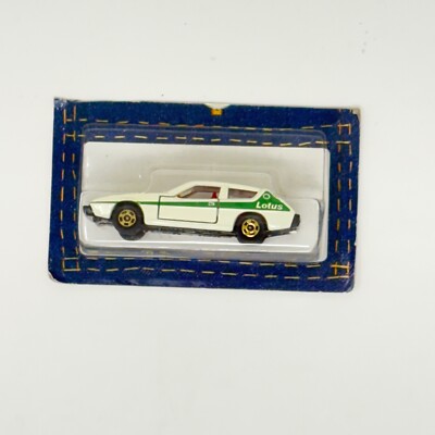 1986 TOMY Pocket Cars Lotus Hatchback
