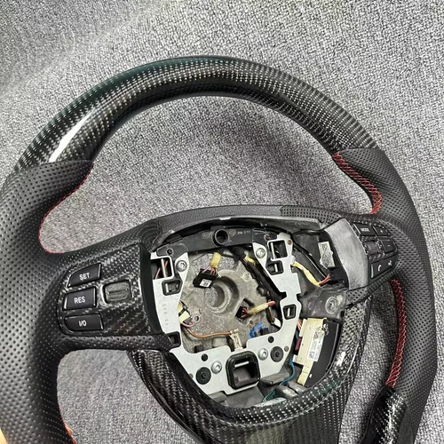 Real Carbon Fiber Steering Wheel for BMW F10 550i M5 F18 F07 535 520 528 535i - Picture 5 of 9