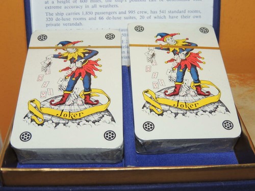 UNUSED 2 decks QE2 / QEII Playing Cards souvenir playing cards velvet box - Picture 5 of 5