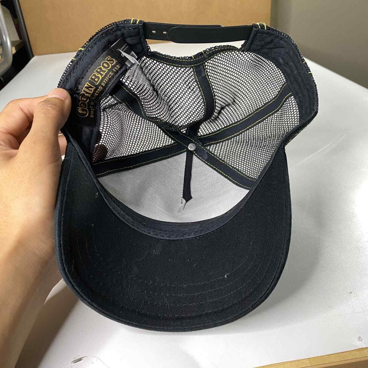 Goorin Bros Queen Bee Snapback Trucker Hat | eBay display picture 3